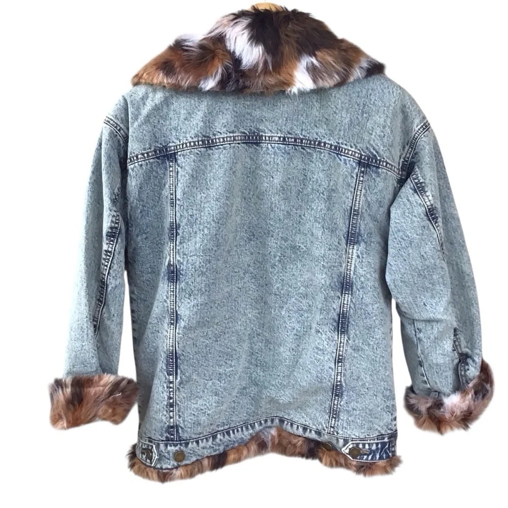BDG Urban Outfitters Faux Fur Lined Denim Trucker Jacket Women’s Size XS… - Picture 9 of 12